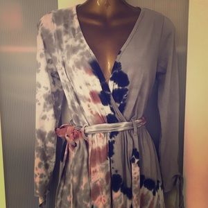 Go Couture Long Sleeve Tie Die Dress Size M